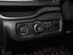 201818T Ԅ(dng)Ӣ (gu)V g