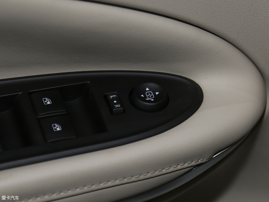 2018������Pro ���� 15S �Ԅ��I����