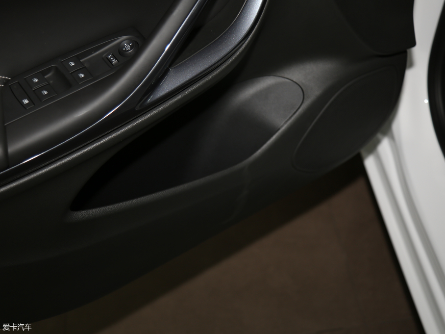 2018�������I�� �Ɏ� 15S �Ԅ��I����