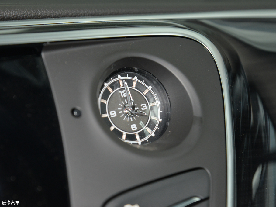 2018����� 28T �����A��