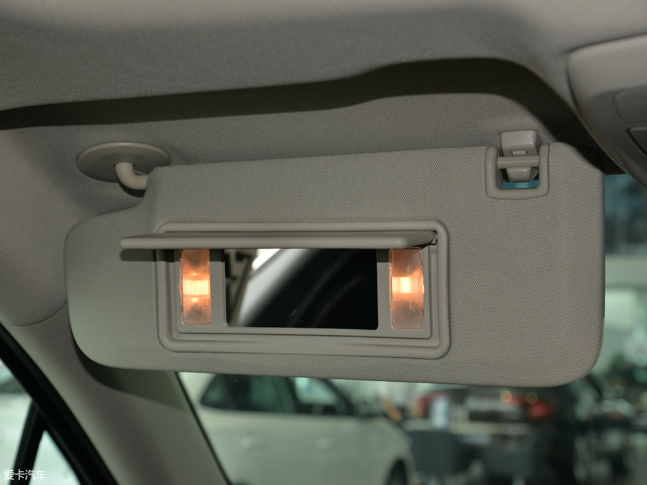 2018����� 28T �����A��