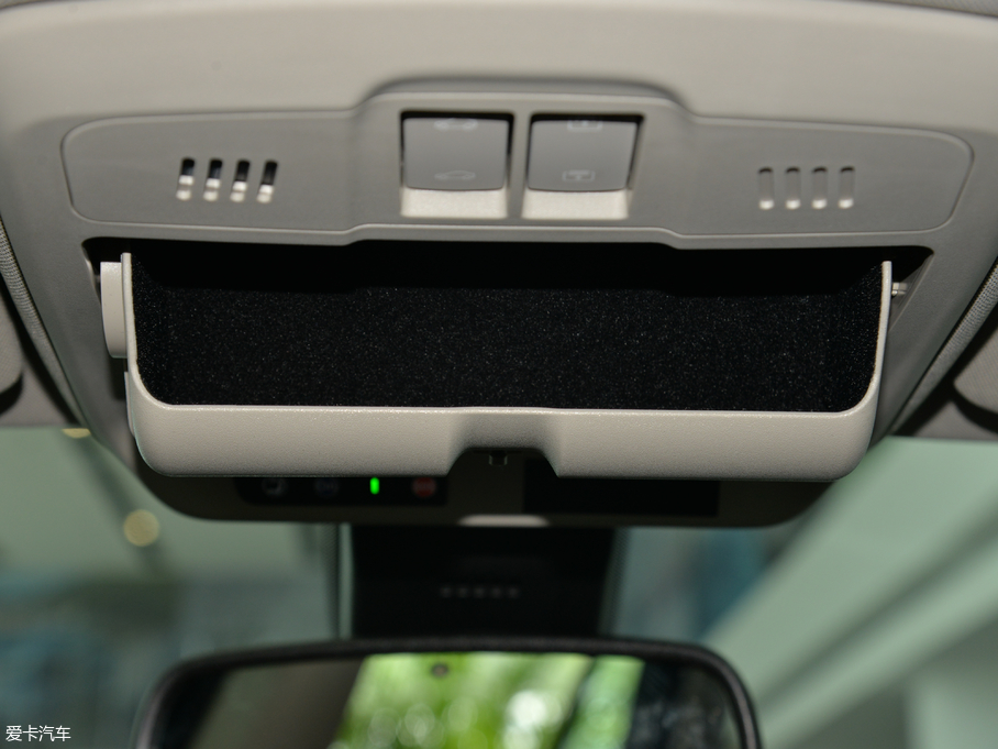 2018����� 28T �����A��