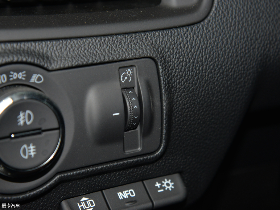 2018����� 28T �����A��