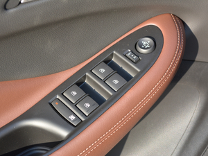 201828T 򌾫Ӣ {܇ƅ^	