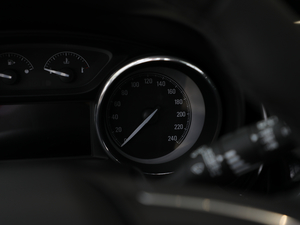 201820T 򌾫Ӣ п؅^