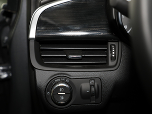 201828T 򌾫Ӣ п؅^