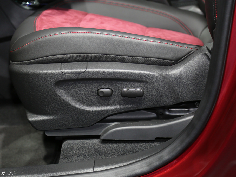 2018 18T ԄӃ(q)оӢ