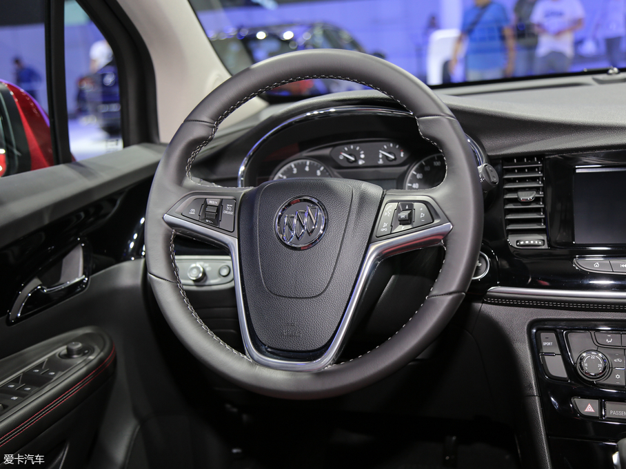 2018����� 18T �ԄӃ�򌶼�о�Ӣ��