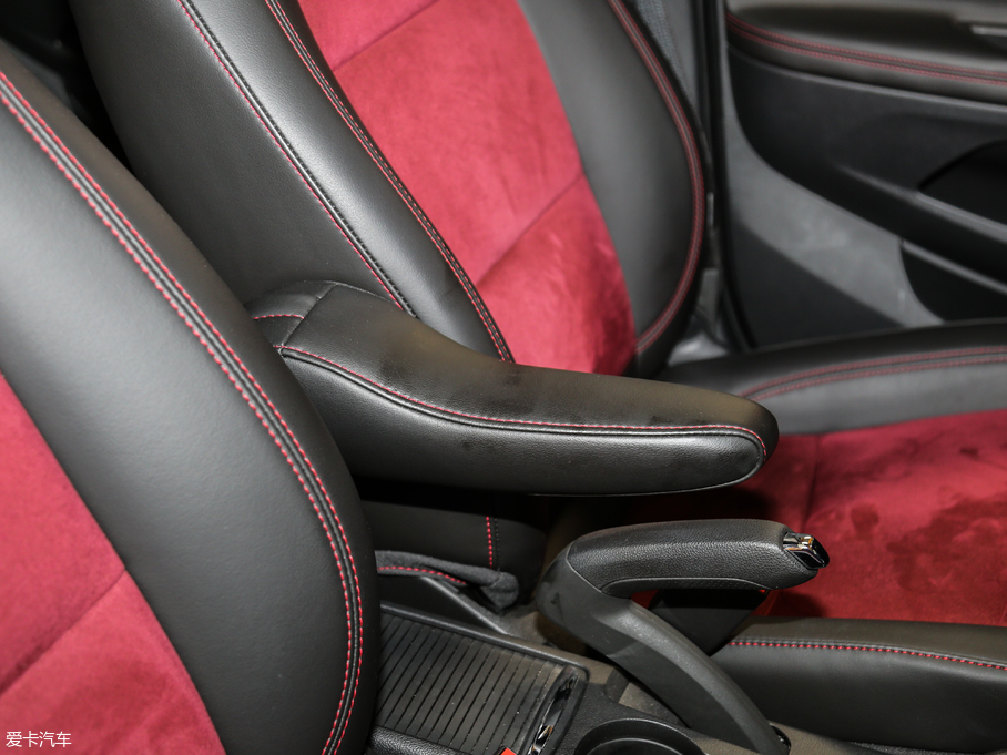 2018 18T ԄӃ(q)оӢ