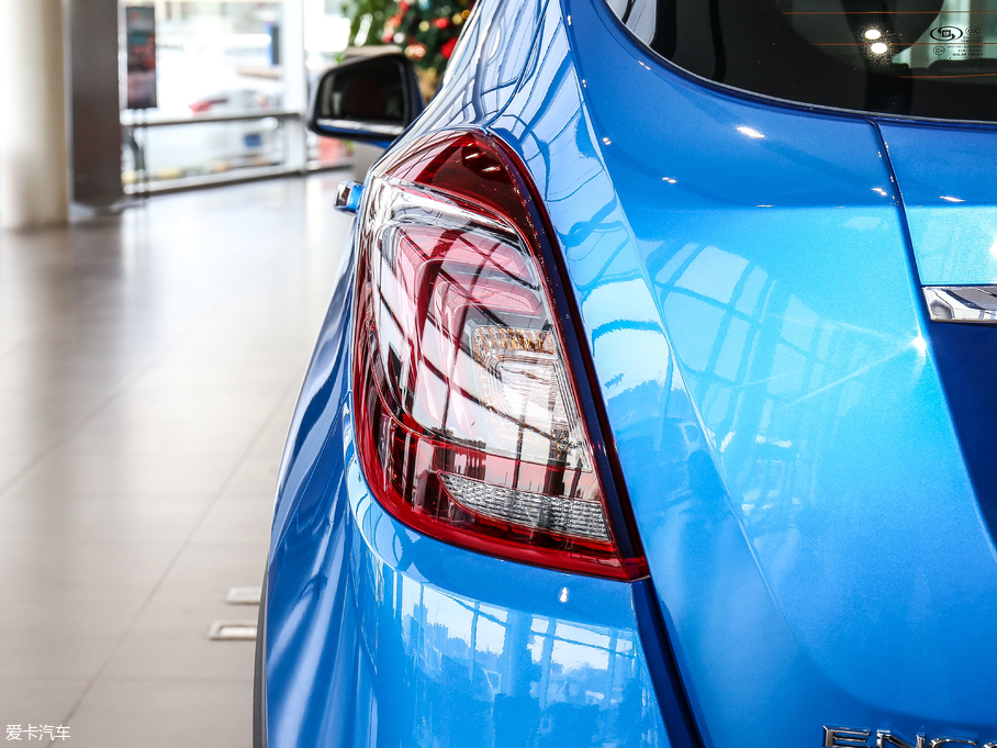 2018����� 18T �ԄӃ�򌶼�о�Ӣ��