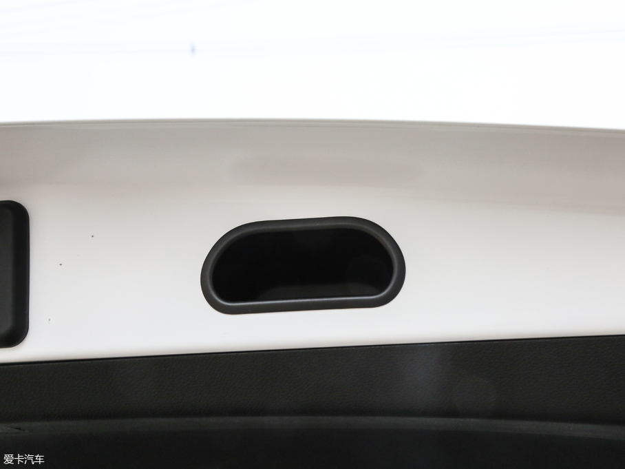 2018EV EV 400 (lin)M