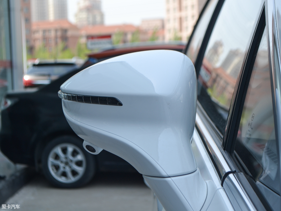 2018MAX 1.5TI Ԅ(lin)Ӣ 6