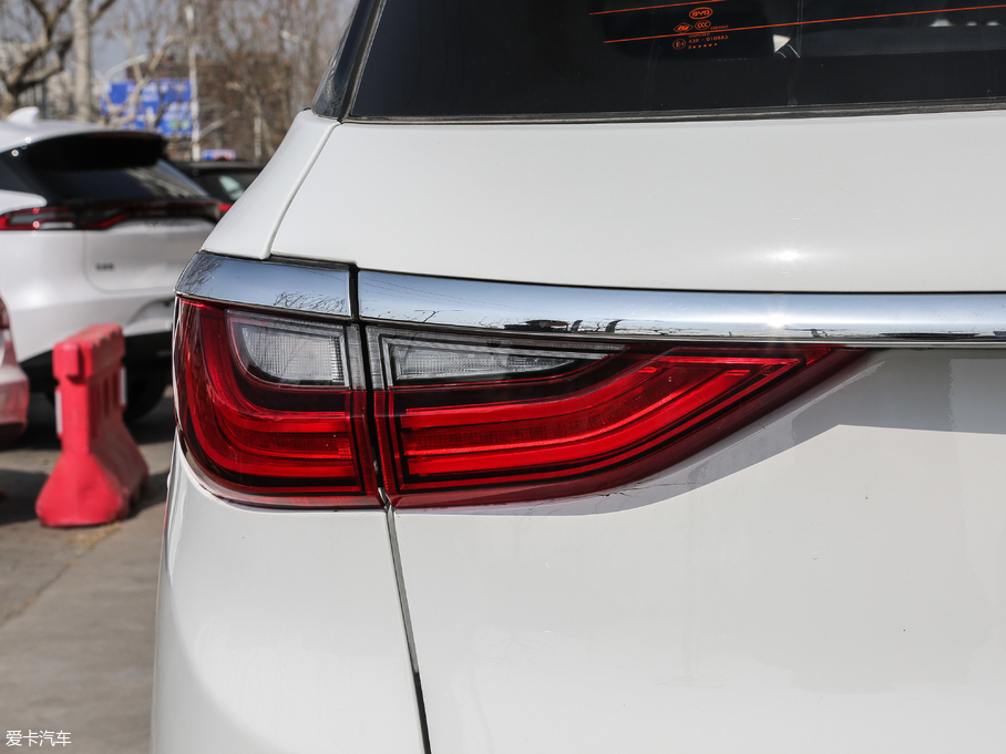 2018MAX 1.5TI քA 6