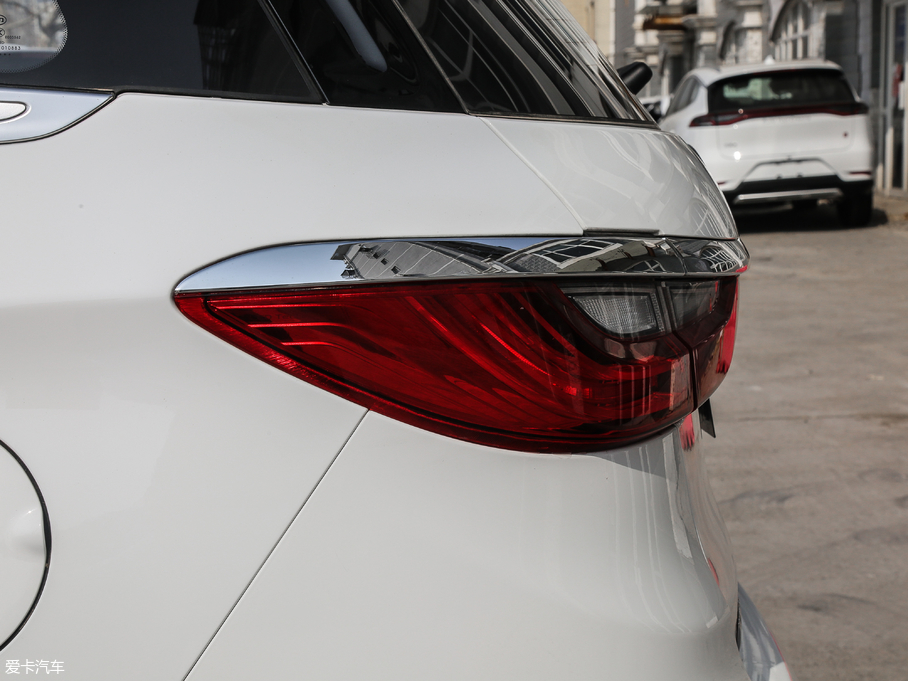 2018MAX 1.5TI քA 6