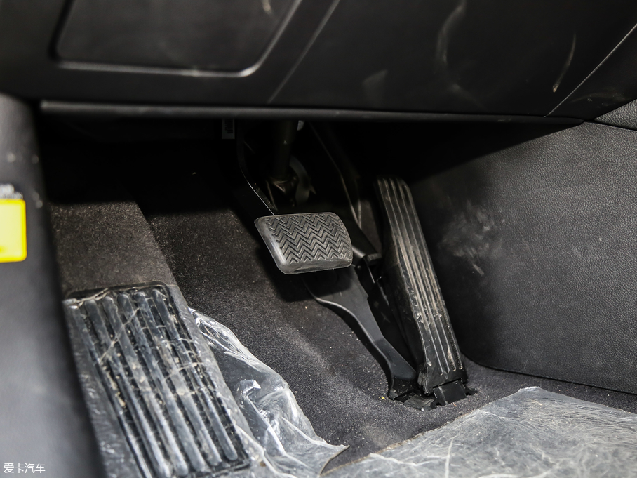 2018 2.0T Ԅ(dng)(lin)s 7 (gu)V