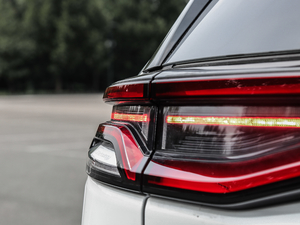 20182.0T Ԅs 7 V ^