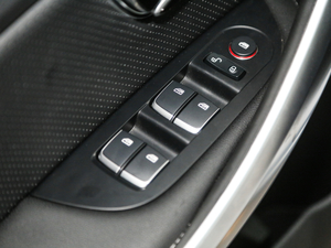 2019款EV 500 智联领享型 中控区
