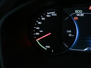 2019款EV 500 智联领享型 中控区