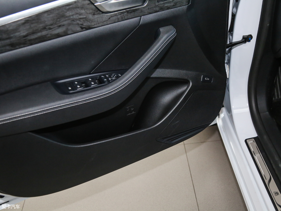 2018ProԴ EV500 (lin)I(lng)