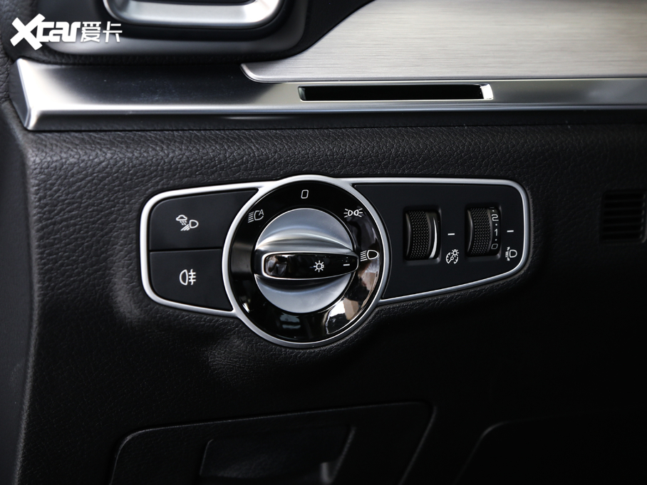 2019Դ DM 2.0T pF 7 VI