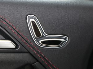 2019DM 2.0T p(q)F 7 VI g