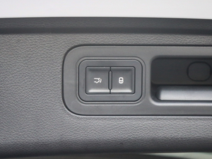 2019DM 2.0T p(q)F 7 VI g