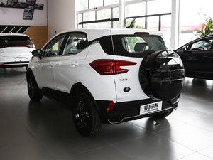 2019款EV535 智联领潮型 左后45度