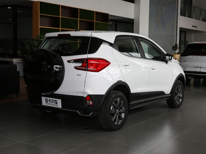 2019款EV535 智联领潮型 整体外观