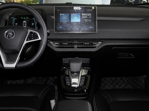 2019款EV535 智联领潮型 中控台