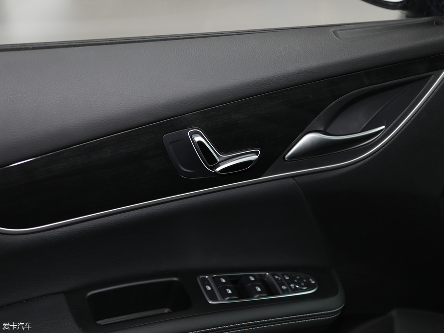 2019MAX 1.5T Ԅ(lin) 6 V