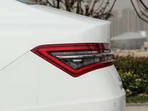 2019ܰ 1.5TI քh V ^