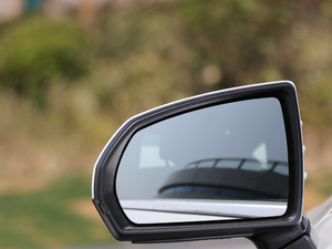 2019ܰ 1.5TI քh V ^