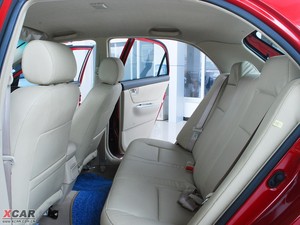 2009款1.5L 手动实用版 后排空间