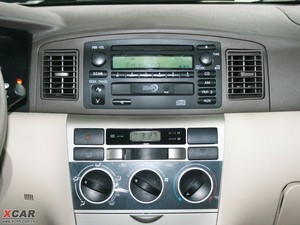 2009款1.5L 手动舒适版 中控台