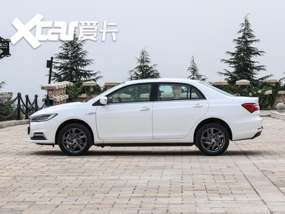 比亚迪汽车2019款秦EV