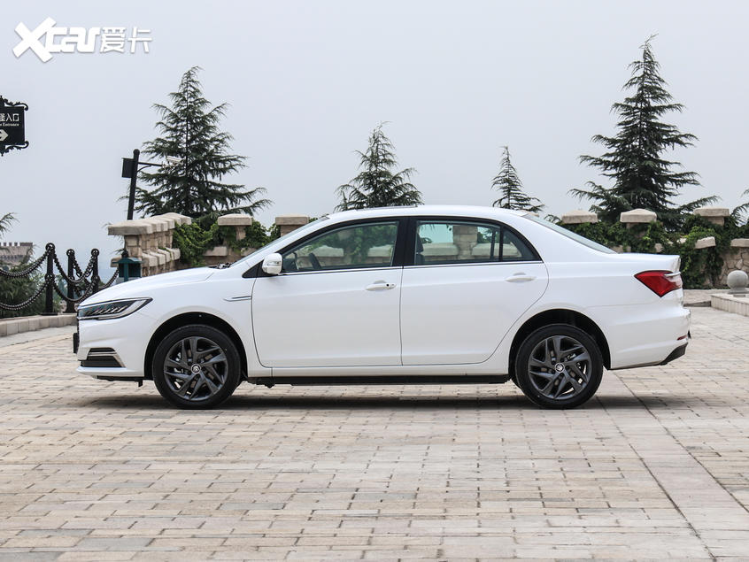 比亚迪汽车2019款秦EV 比亚迪汽车2019款秦EV