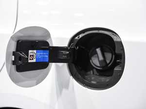 2020款1.5L CVT尊贵型 油箱盖