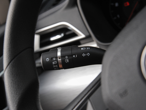 2020款1.5L CVT豪华型 中控区