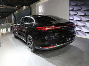 2020款四驱性能版豪华型 左后45度