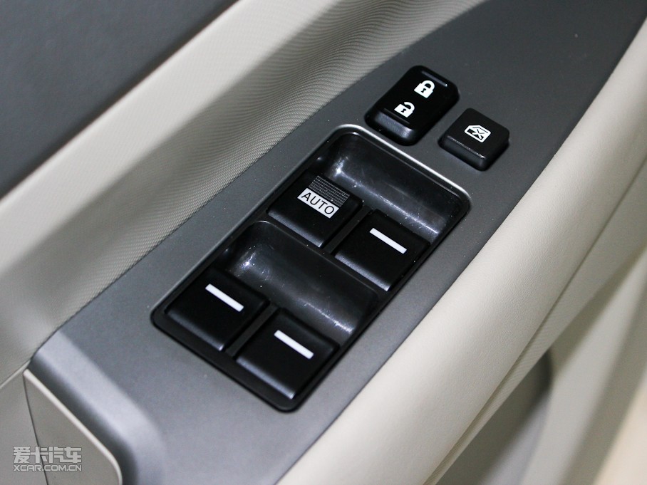 2010��ȁ���M6 2.0L �քӺ��A��