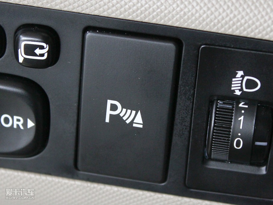 2010ȁM6 2.0L ք(dng)A