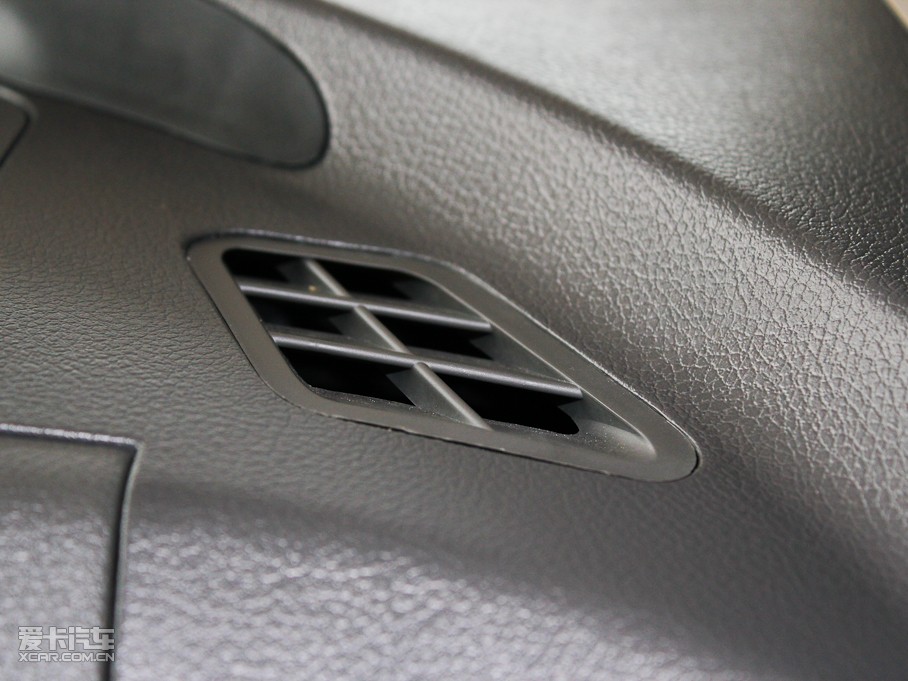 2010ȁM6 2.0L ք(dng)A