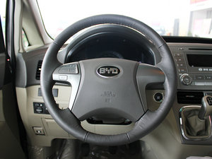 2010款2.0L 手动豪华版 方向盘