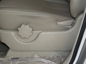 2010款2.4L 自动尊享版 主驾驶座椅调节