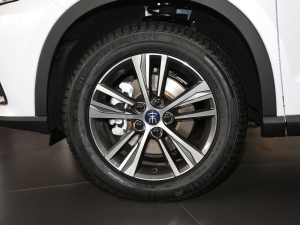 2020款1.5T 自动领航版 轮圈