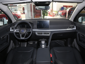 2020款1.5T 自动领航版 内饰全景