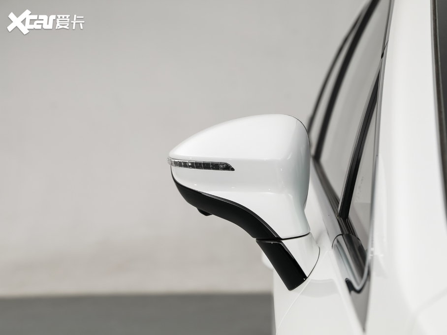 2021MAX (j) 1.5T Ԅ(dng)F 6