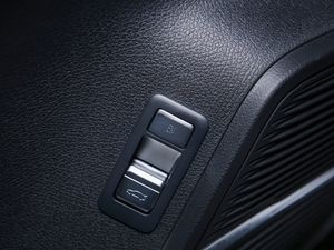 2021DM 2.0T (q)ܰ愓(chung)Ş п؅^(q)