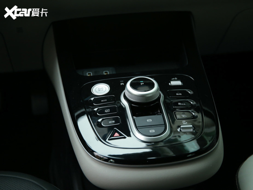 比亞迪汽車2021款比亞迪D1