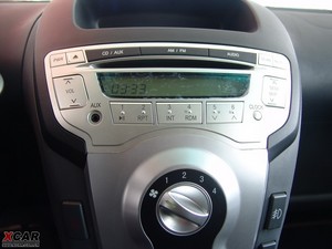 2009款1.0L 尊贵版 中控区